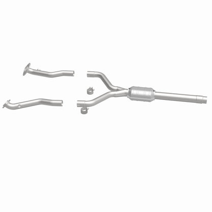 MagnaFlow Direct Fit Catalytic Converter 96-97 Lexus LS400 4.0L rear