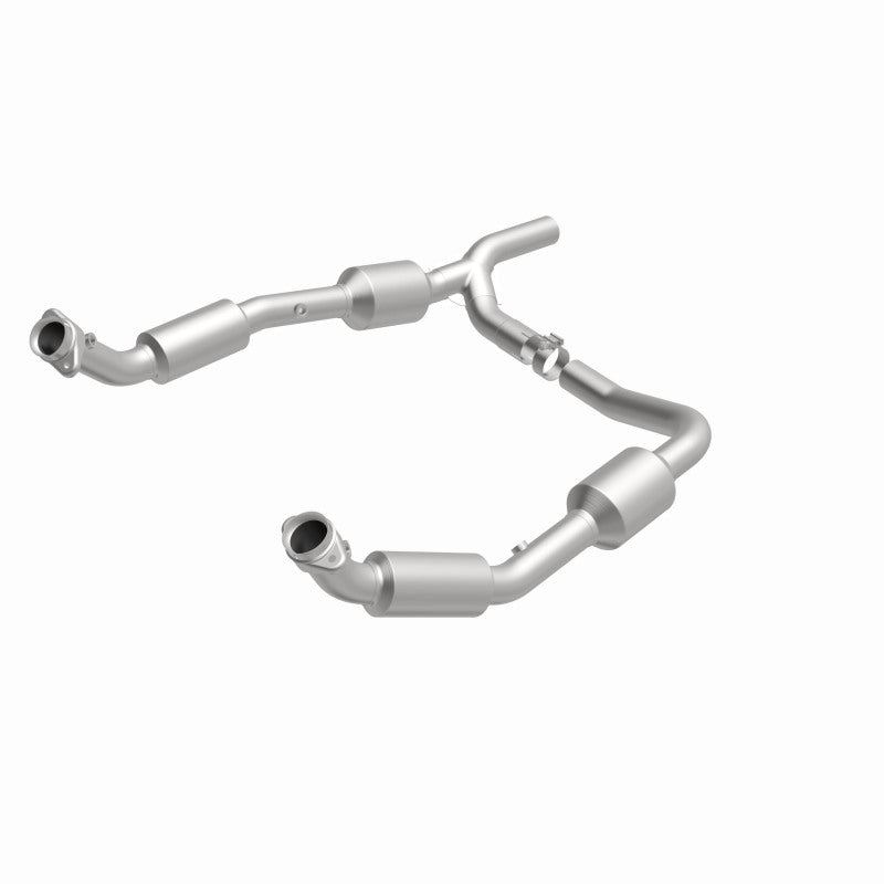 MagnaFlow Direct Fit Catalytic Converter OEM 07-08 Ford E-150