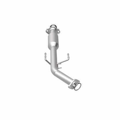 MagnaFlow Direct Fit Catalytic Converter 01-03 Toyota Sienna 3.0L