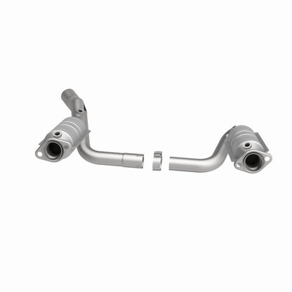 MagnaFlow Direct Fit Catalytic Converter Raider 2006 8 4.7L