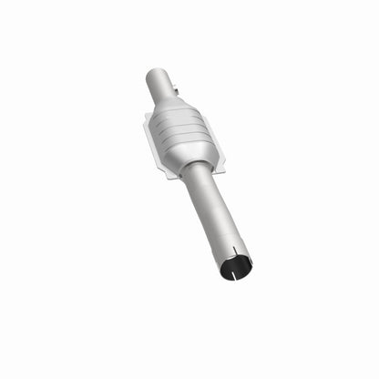 MagnaFlow Direct Fit Catalytic Converter 01-04 Jeep G/C 4.0L