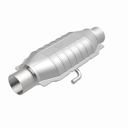 MagnaFlow Universal Catalytic Converter 2.25in Inlet/Outlet Center/Center Oval Rear (California)