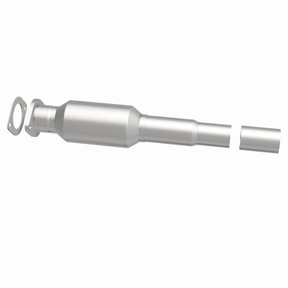MagnaFlow Direct Fit Catalytic Converter 04-06 Mazda 3 2.0/2.3 Rear