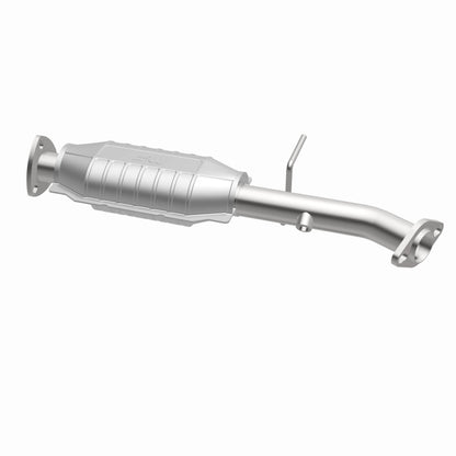 MagnaFlow Direct Fit Catalytic Converter 98-00 Kia Sportage