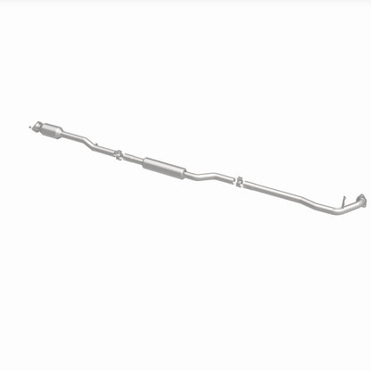 MagnaFlow 14-18 Mitsubishi Outlander Underbody 2.4L AWD Direct Fit Catalytic Converter