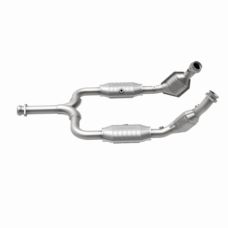 MagnaFlow Direct Fit Catalytic Converter 99-01 Ford Mustang 3.8L