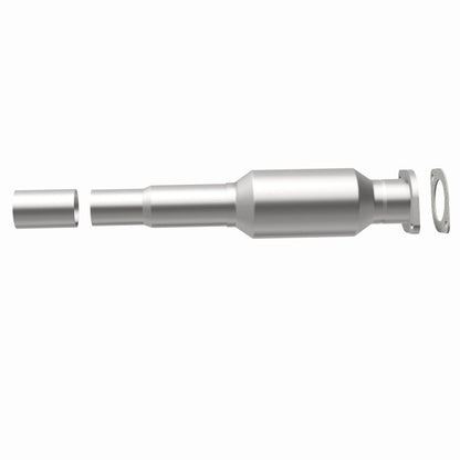 MagnaFlow Direct Fit Catalytic Converter 04-06 Mazda 3 2.0/2.3 Rear