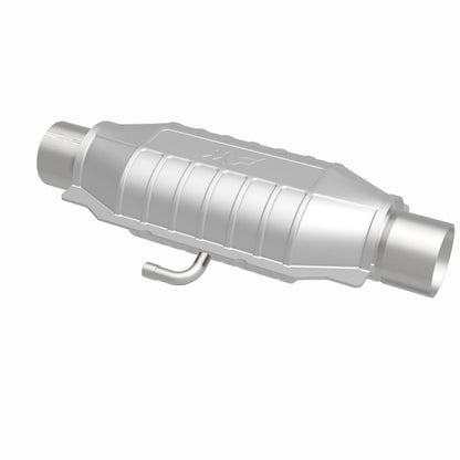 MagnaFlow Universal Catalytic Converter 2.25in Inlet/Outlet Center/Center Oval Rear (California)