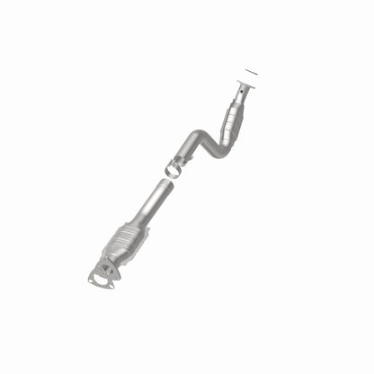 MagnaFlow Direct Fit Catalytic Converter 03-05 Express 2500 4.8L Passenger Side