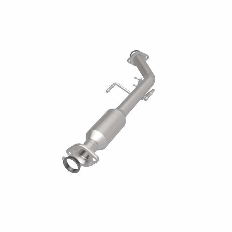 MagnaFlow Direct Fit Catalytic Converter 01-03 Toyota Sienna 3.0L
