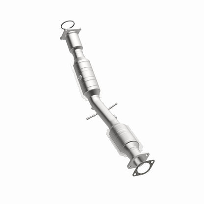 MagnaFlow Direct Fit Catalytic Converter 05-09 Volvo V50 2.4L