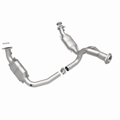 MagnaFlow Direct Fit Catalytic Converter 07-08 Escalade 6.2 Driver Side OEM
