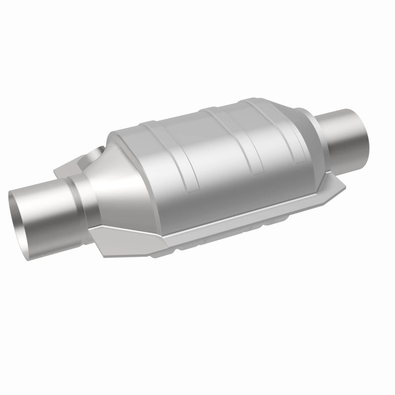 MagnaFlow Universal Catalytic Converter 2 W/Single O2 Boss