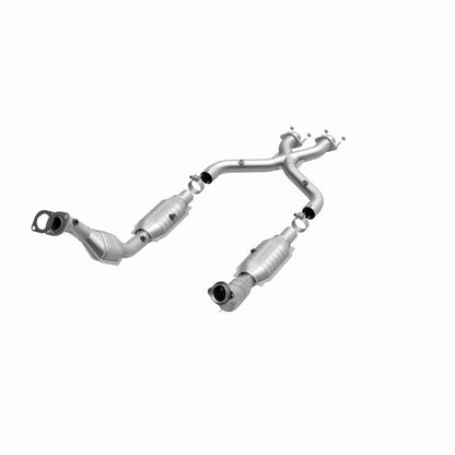 MagnaFlow Direct Fit Catalytic Converter 99-01 Ford Mustang 4.6L