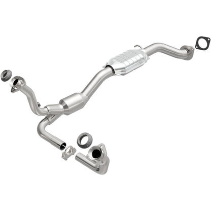 MagnaFlow Direct Fit Catalytic Converter 01-05 Chevy Blazer 4.3L 2WD