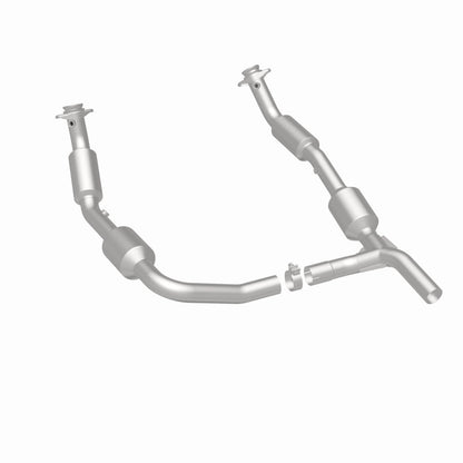 MagnaFlow Direct Fit Catalytic Converter OEM 07-08 Ford E-150