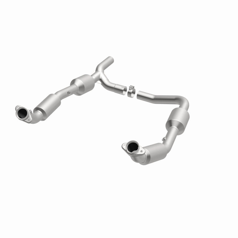 MagnaFlow Direct Fit Catalytic Converter OEM 07-08 Ford E-150