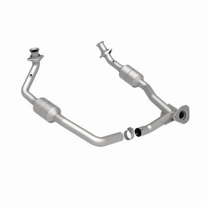 MagnaFlow Direct Fit Catalytic Converter 00-03 Ford E150 5.4L