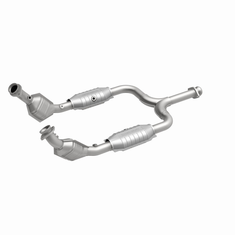 MagnaFlow Direct Fit Catalytic Converter 99-01 Ford Mustang 3.8L