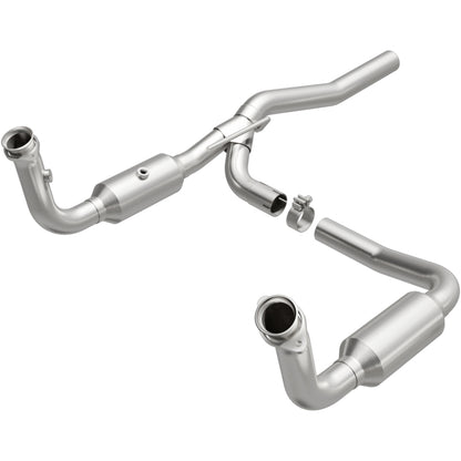 MagnaFlow 2008 Jeep Liberty 3.7L Direct Fit Converter