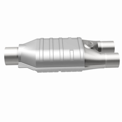 MagnaFlow Universal Catalytic Converter 2/3 D/S Single O2 Boss
