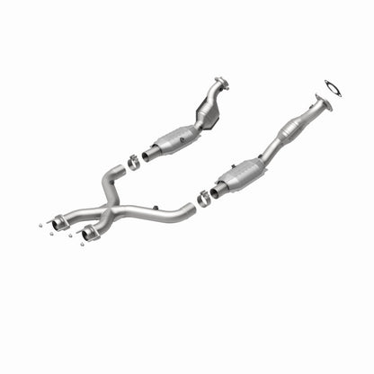 MagnaFlow Direct Fit Catalytic Converter 99-01 Ford Mustang 4.6L