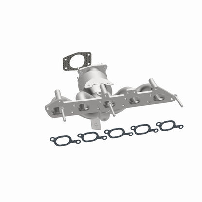 MagnaFlow Direct Fit Catalytic Converter 01-05 Volvo S60 2.4L / V70 2.4L