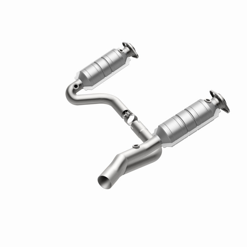MagnaFlow Direct Fit Catalytic Converter Raider 2006 8 4.7L