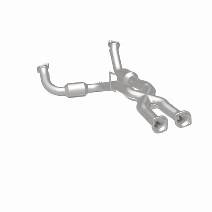 MagnaFlow Direct Fit Catalytic Converter Jeep Grand Cherokee SRT-8
