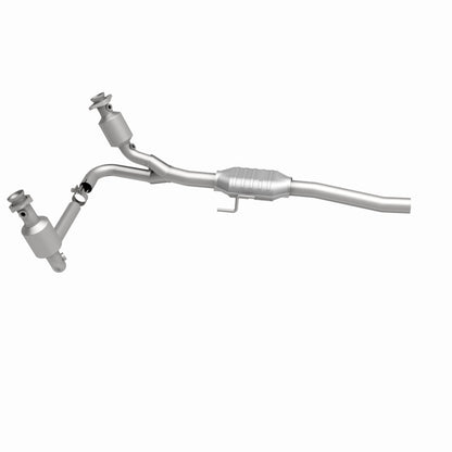 MagnaFlow Direct Fit Catalytic Converter 00-03 Dodge Dakota 2WD 4.7L