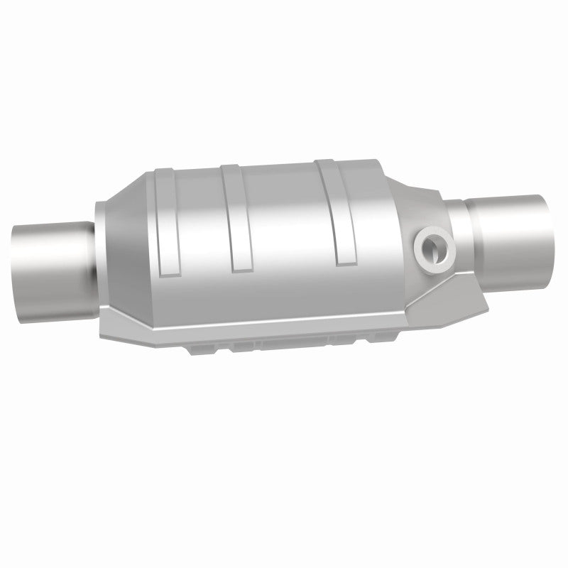 MagnaFlow Universal Catalytic Converter 2 W/Single O2 Boss