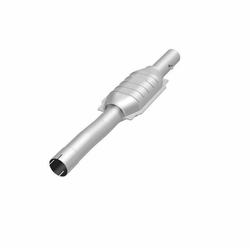 MagnaFlow Direct Fit Catalytic Converter 01-04 Jeep G/C 4.0L