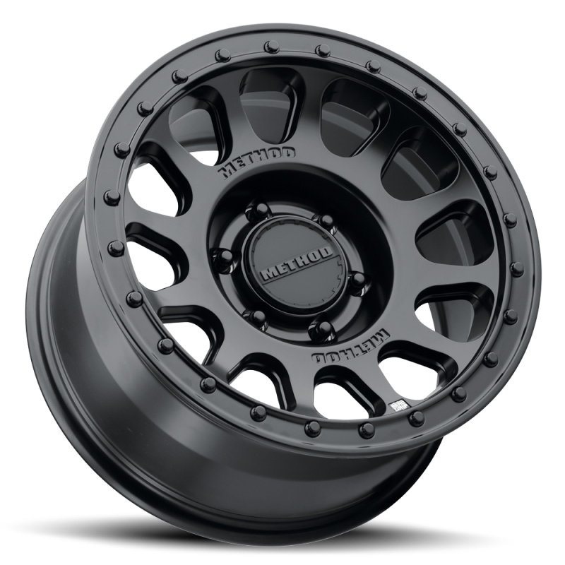 Method MR709 HD Bead Grip 17x 8.5in / ET25 / 6x5.5 BP / 106.25mm Bore - Black Wheel