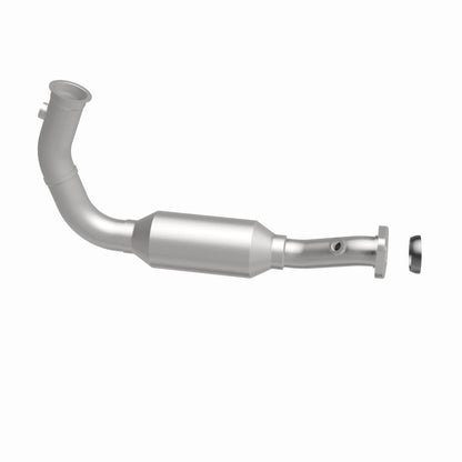 MagnaFlow Direct Fit Catalytic Converter OEM 2004 Jeep Liberty Underbody