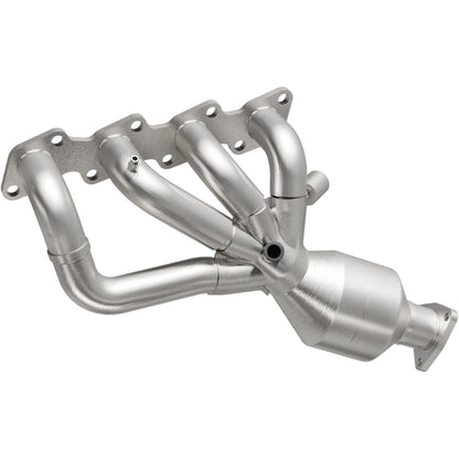 MagnaFlow Direct Fit Catalytic Converter 98-99 Nissan Frontier 2.4L