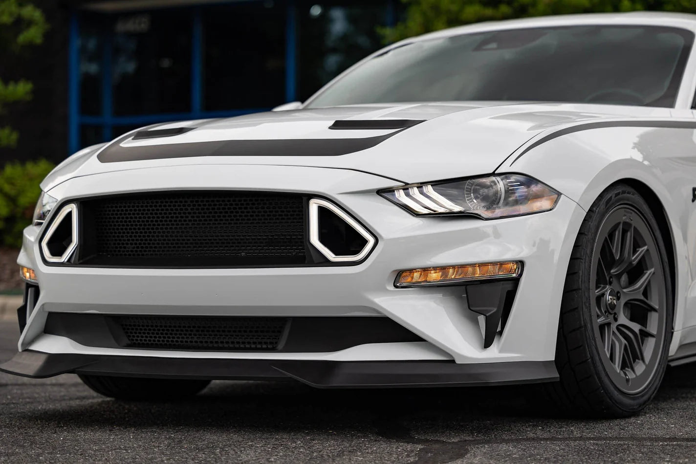 RTR UPPER LED GRILLE MUSTANG GT (18-23)